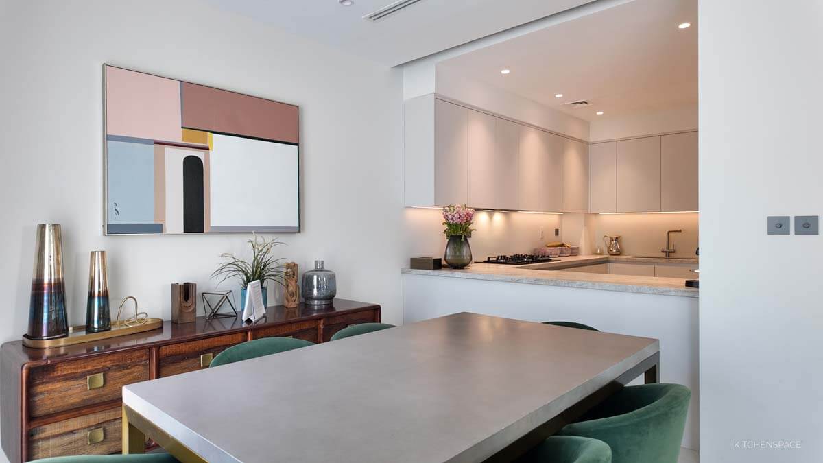 Neutral U-Shape Kitchen